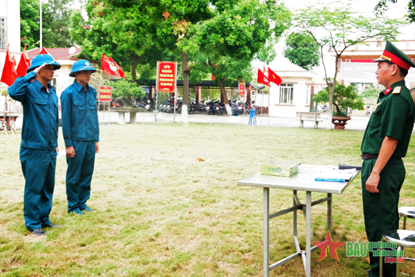 Ban CHQS huyện Mê Linh: Làm tốt công tác giáo dục, rèn luyện đảng viên